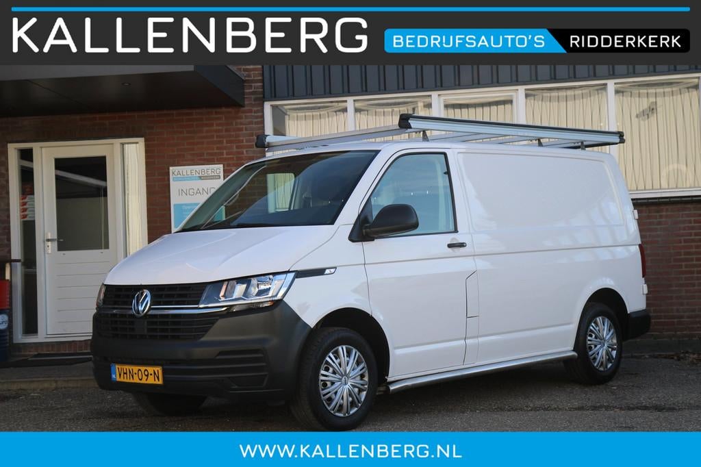 Volkswagen Transporter 2.0 TDI L1H1 / Imperiaal / Trekhaak /, Voorwielaandrijving, Stof, 4 cilinders, Volkswagen