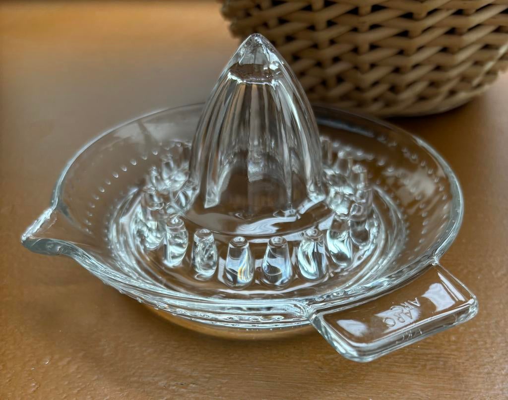 Vintage glazen hand citruspers ARC, Ophalen of Verzenden