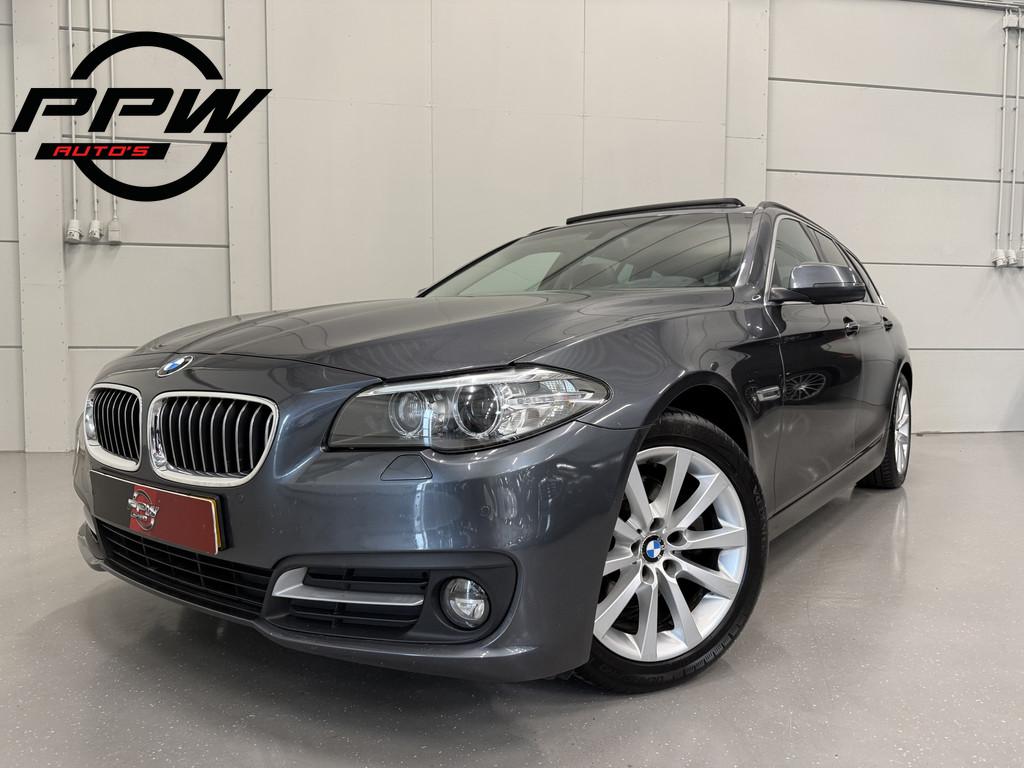 BMW 5 Serie Touring 520d High Exe PANO/LED/TREKHAAK/ZWART LE, Auto's, BMW, Achterwielaandrijving, Leder, Diesel, 165 pk