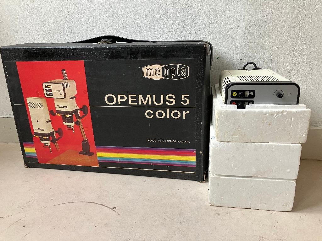 zeer complete opemus 5        kleuren/zwartwit vergroter, Ophalen, Gebruikt, Complete dokaset