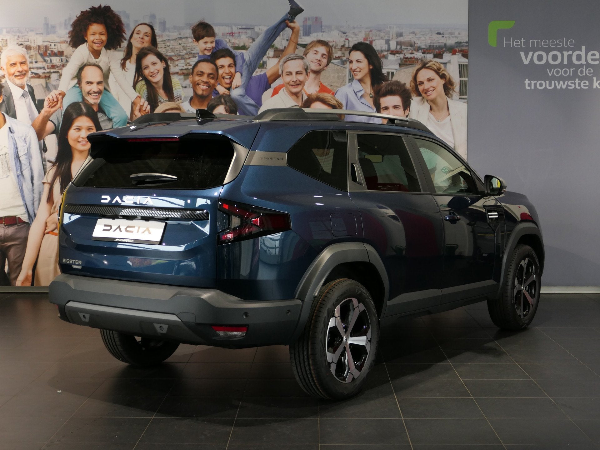 Dacia Bigster 1.8 Hybrid 155 Journey *NIEUW* - Occasion Leas, Auto's, Dacia, Stof, Gebruikt, Blauw, Origineel Nederlands