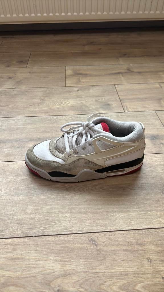 Air jordan 4 RM maat 40, Kleding | Heren, Schoenen, Wit, Ophalen of Verzenden, Sneakers of Gympen, Gedragen