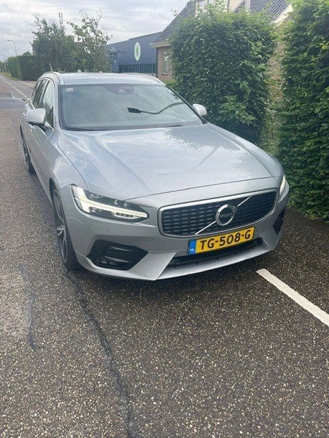 Volvo V90 D3 150pk Geartronic 2018 Grijs, Auto's, 4 cilinders, 1969 cc, Origineel Nederlands, Diesel