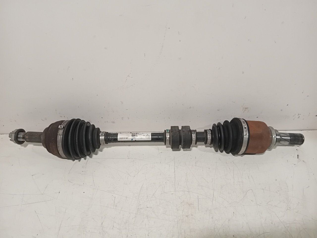 Aandrijfas links voor Nissan Micra, Auto-onderdelen, Onderdelen@venauto.nl, Van der Ven Autorecycling B.V., Gebruikt, Ettenseweg 76, 4706 PB Roosendaal, The Netherlands