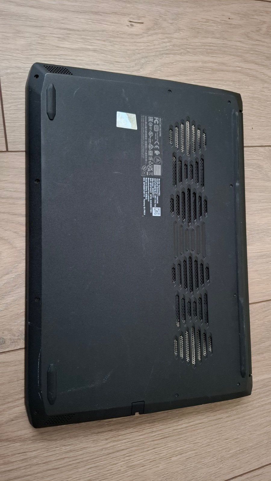Foto 4 van Lenovo Gaming 3 15ACH6