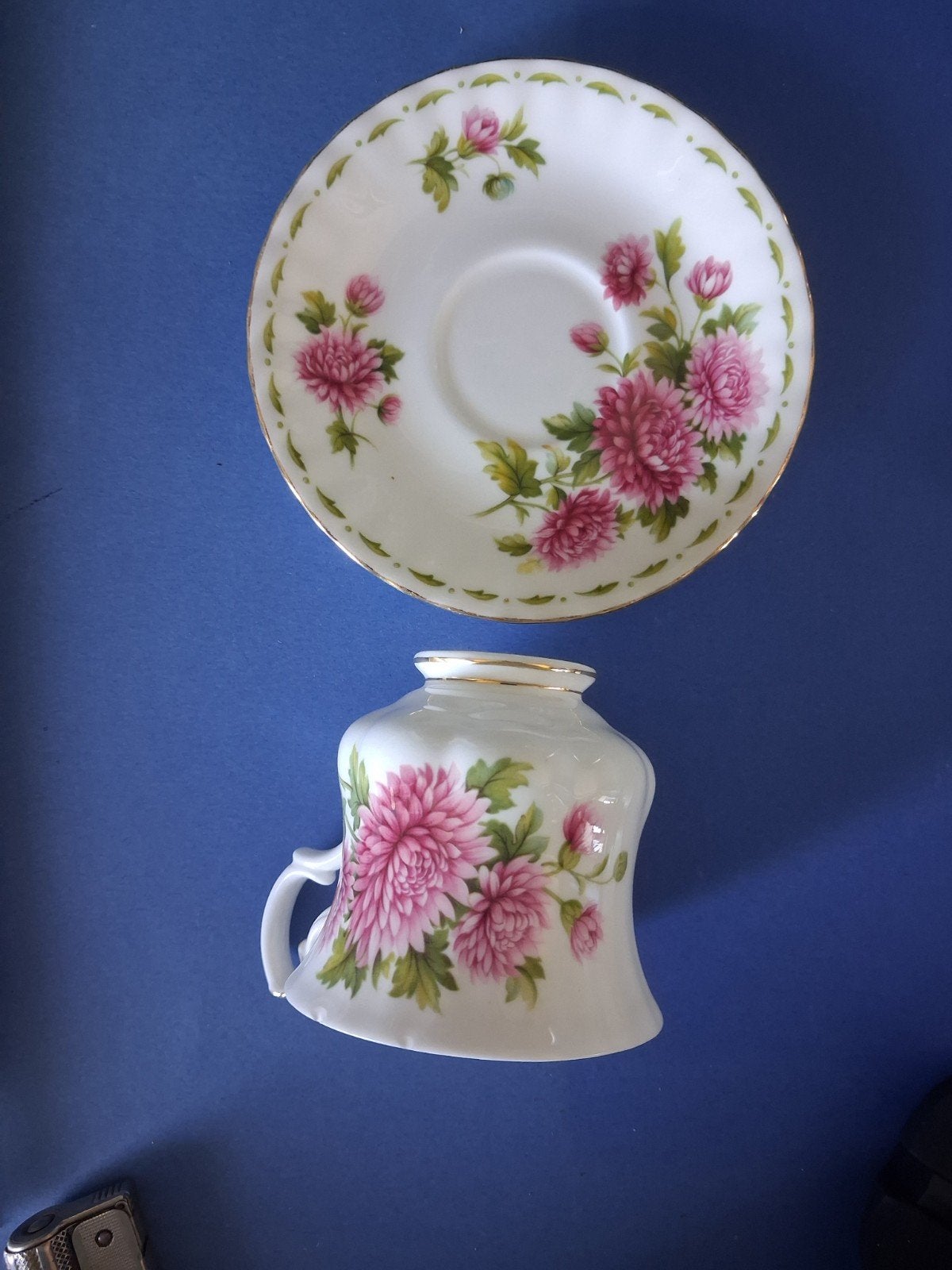 Royal Albert Chrysanthemum Nov. Geboortemaand Kop en Scho, Ophalen of Verzenden
