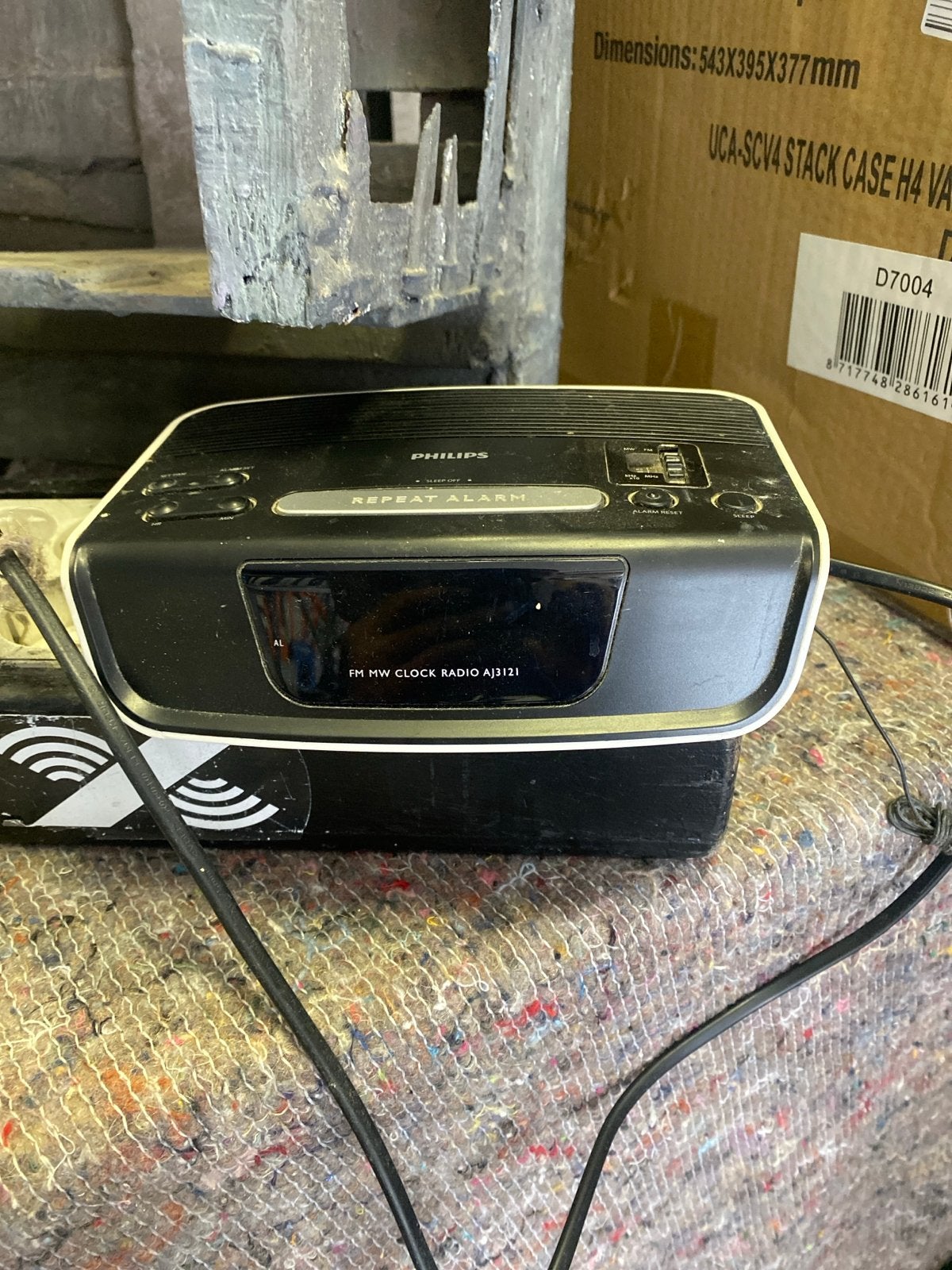Philips AJ3121 Wekker Radio Vintage FM/MW, Ophalen of Verzenden, Gebruikt, Radio