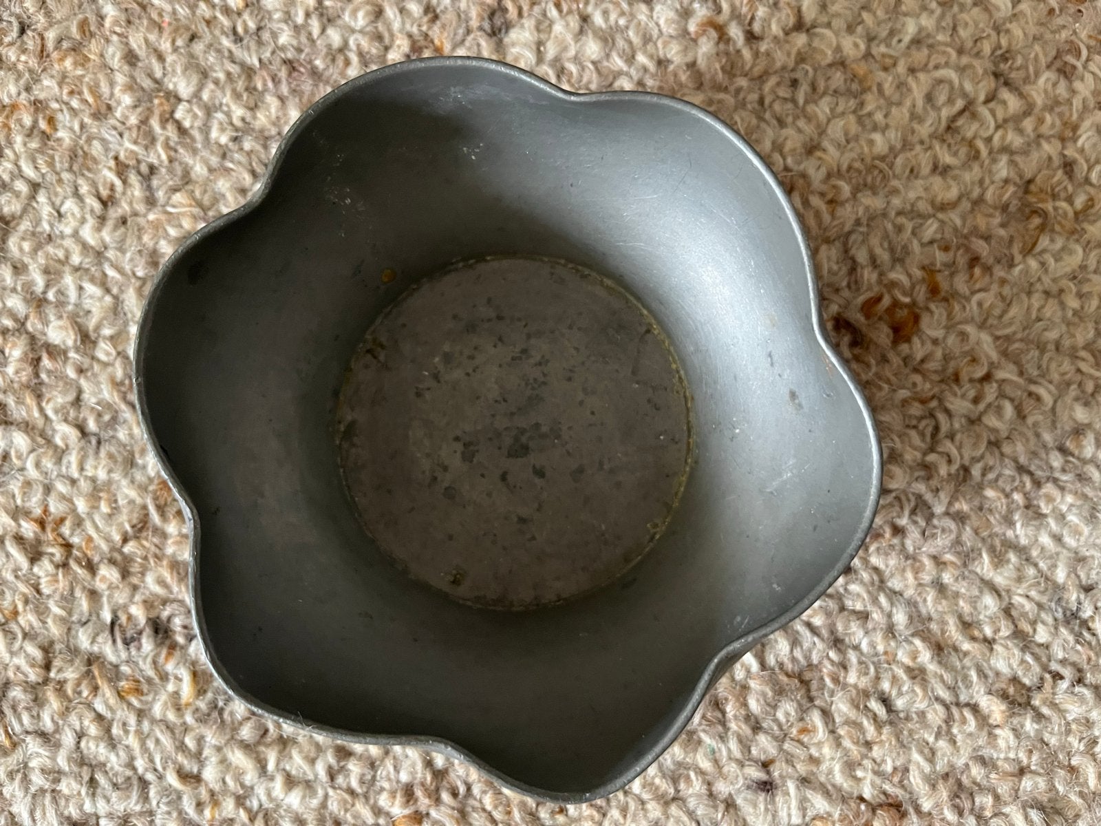 Vintage Tinnen Decoratieschaaltje - Bloesemvorm, Antiek en Kunst, Ophalen of Verzenden