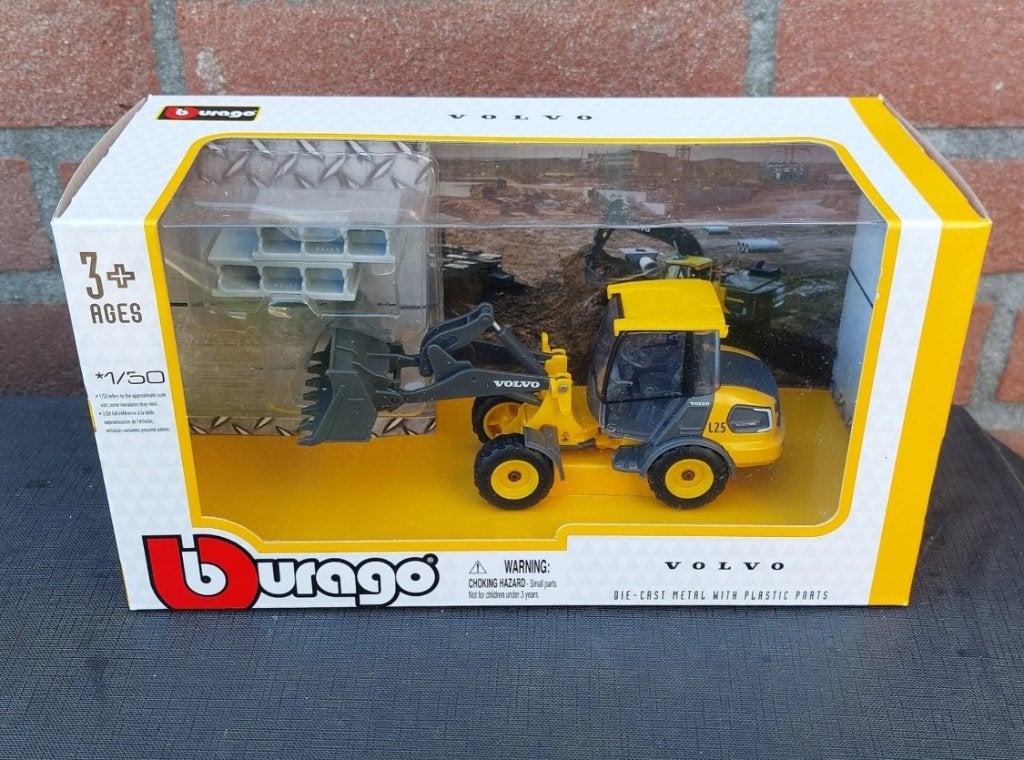 Bburago 1/50 Volvo L25 W, yellow/grey met bak 32091, Overige merken, Oudenbosch, Nieuw, Ophalen of Verzenden