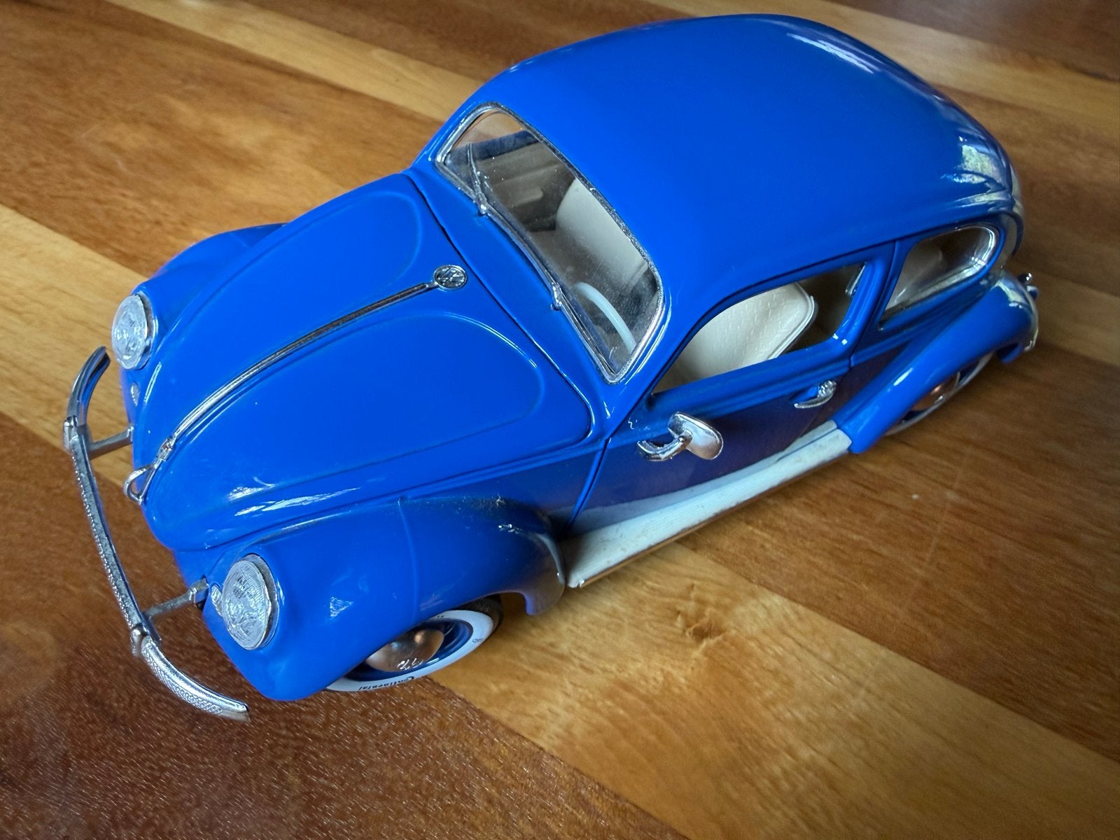 Burago Volkswagen Kever-Beetle (1955) Schaalmodel 1:18, Hobby en Vrije tijd, Ophalen of Verzenden, Zo goed als nieuw, Auto, Bburago