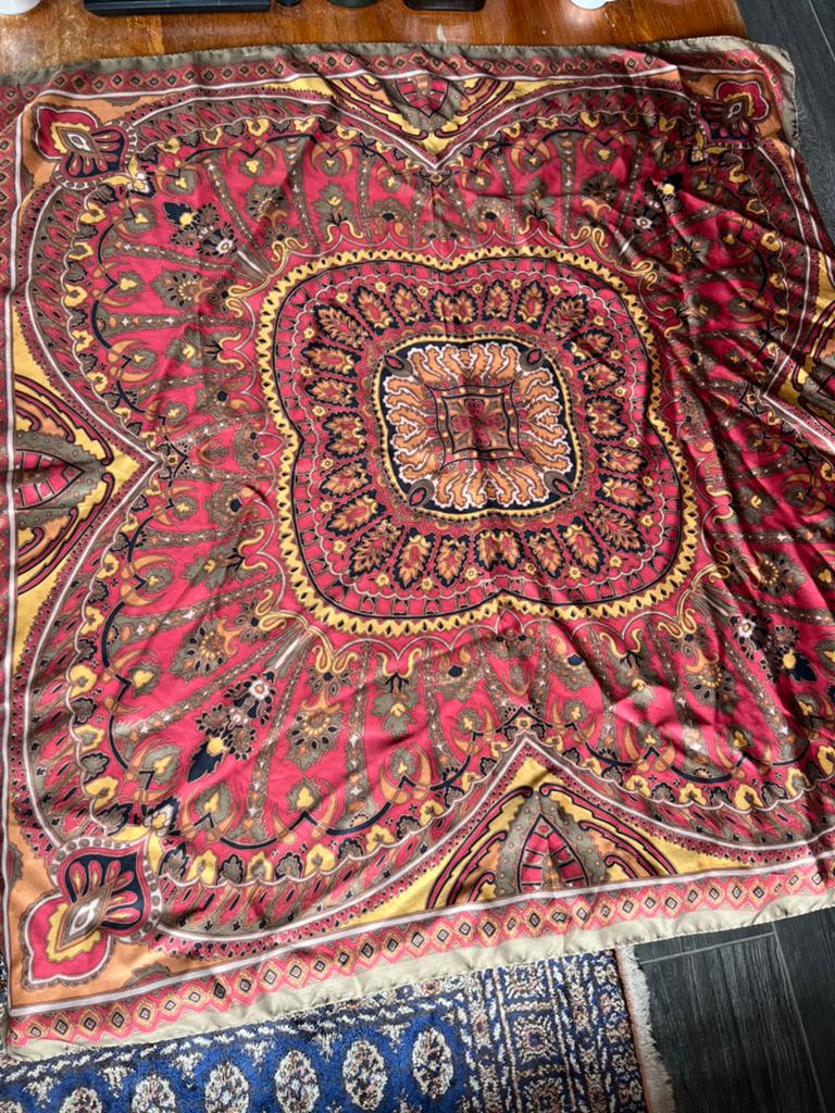 Vintage Paisley zijden  Sjaal - Rood/Goud Patroon, Kleding | Heren, Ophalen of Verzenden, Gedragen, Overige maten, Sjaal