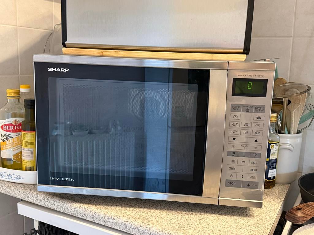 SHARP R-971STW Combimagnetron - Zilver, Witgoed en Apparatuur, Magnetrons, Gebruikt, Vrijstaand, Combimagnetron, 60 cm of meer