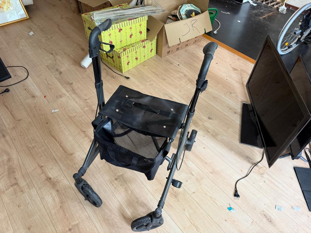 Rollator, moet snel weg., Ophalen of Verzenden, Zo goed als nieuw