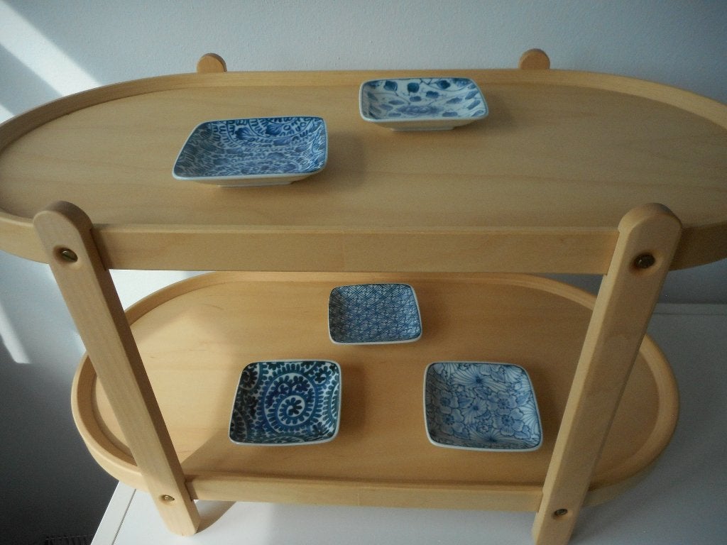 Vierkante bordjes, schaaltjes blauw wit uit Japan, Japans, Huis en Inrichting, Ophalen of Verzenden, Zo goed als nieuw, Bord(en)
