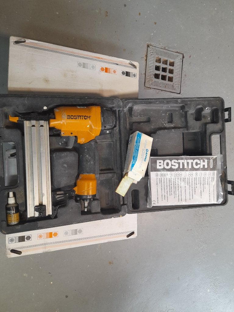 Spijkerapparaat Bostitch, Ophalen of Verzenden, Zo goed als nieuw, Overige typen, Overige merken