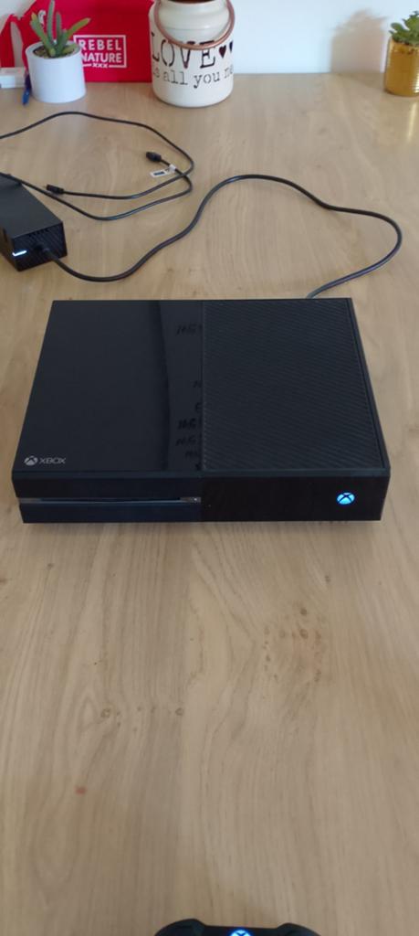 Xbox One met controller en games, Spelcomputers en Games, Spelcomputers | Xbox One, Xbox One, Ophalen of Verzenden, Met 1 controller