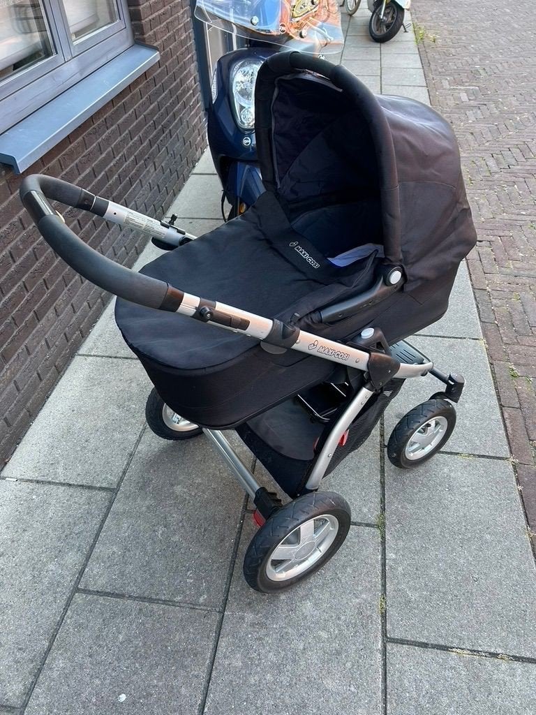 Kinderwagen,Maxi-Cosi Mura 4 Combiwagen met reiswieg, Ophalen, Verstelbare duwstang