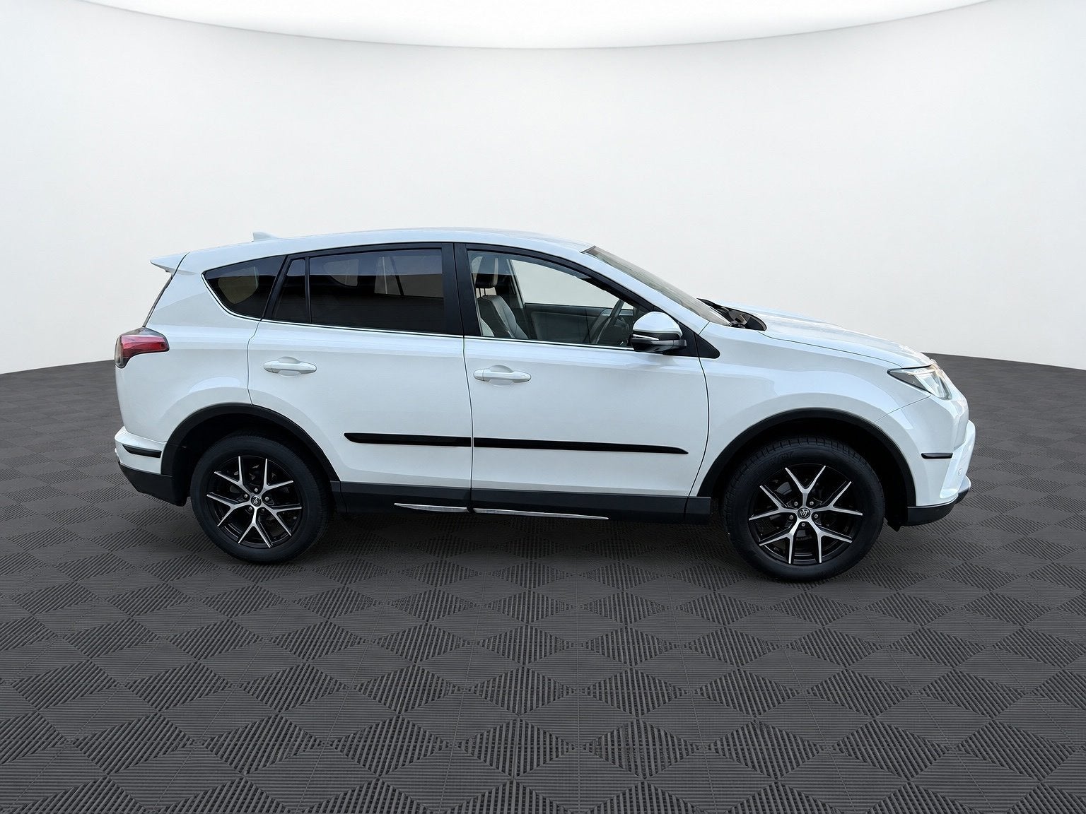 Foto 9 van Toyota RAV4 2.0 VVT-i AWD Executive