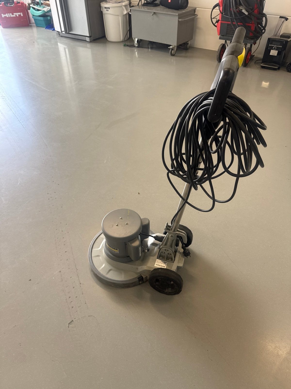 Kärcher Poetsmachine BDS 43/150 C Classic, Ophalen of Verzenden, Gebruikt, Schrobmachine
