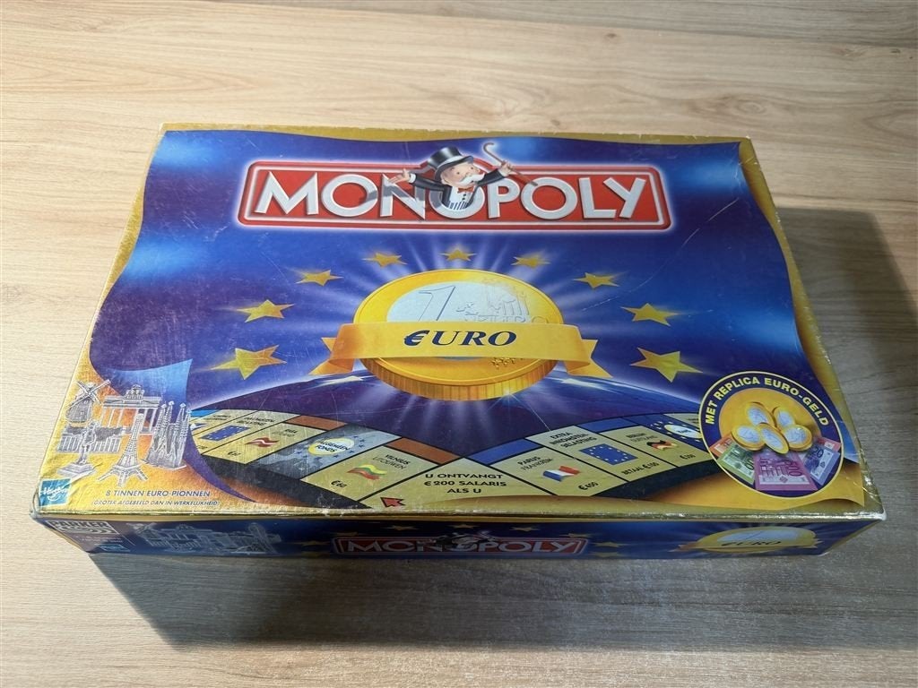Monopoly euro editie - s6725, Hobby en Vrije tijd, Gezelschapsspellen | Bordspellen, Verzenden, Zo goed als nieuw