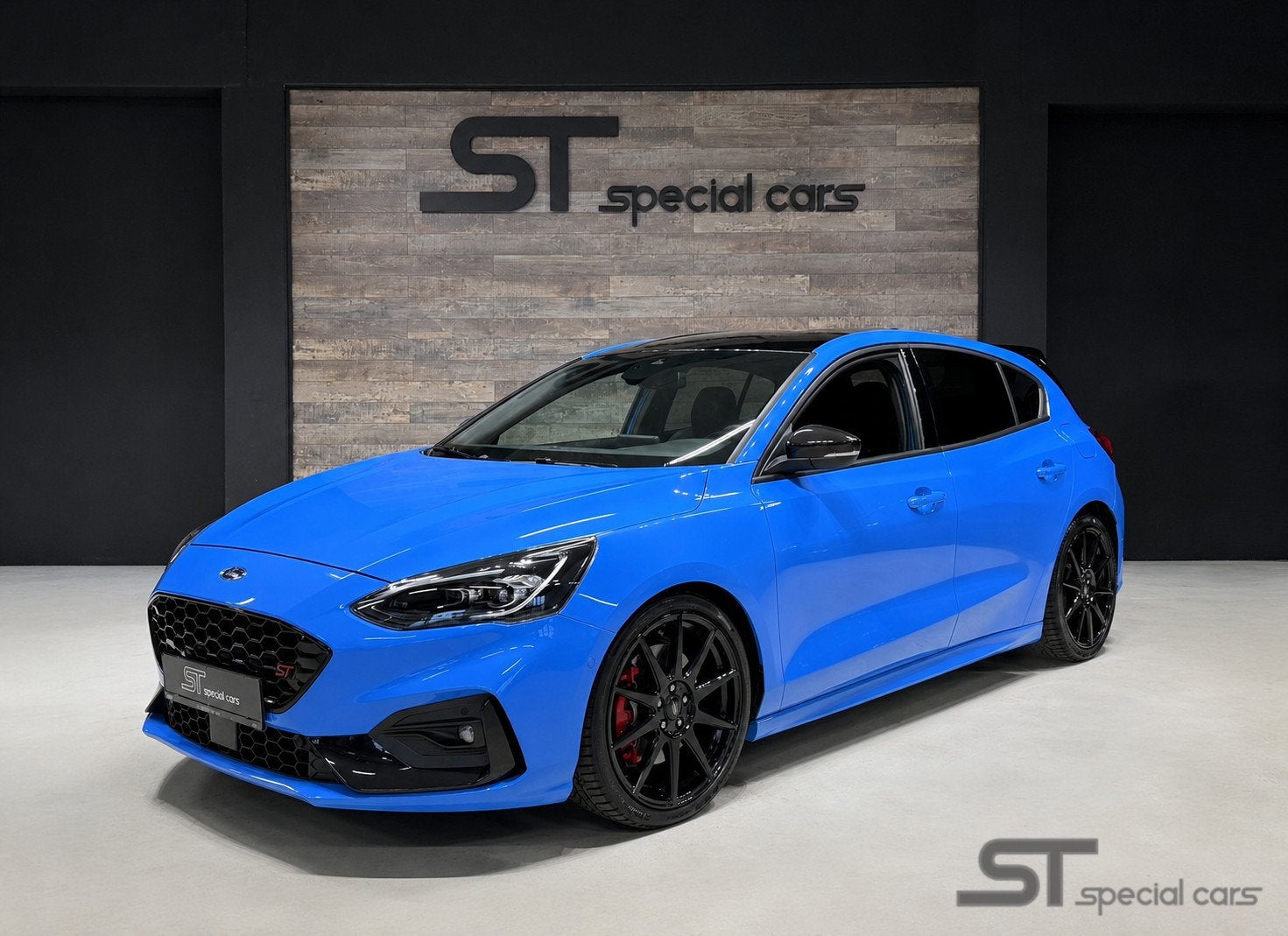 Ford Focus 2.3 EcoBoost ST-X Edition|KW|diffuser, Auto's, Gebruikt, 4 cilinders, Met garantie (alle), Blauw