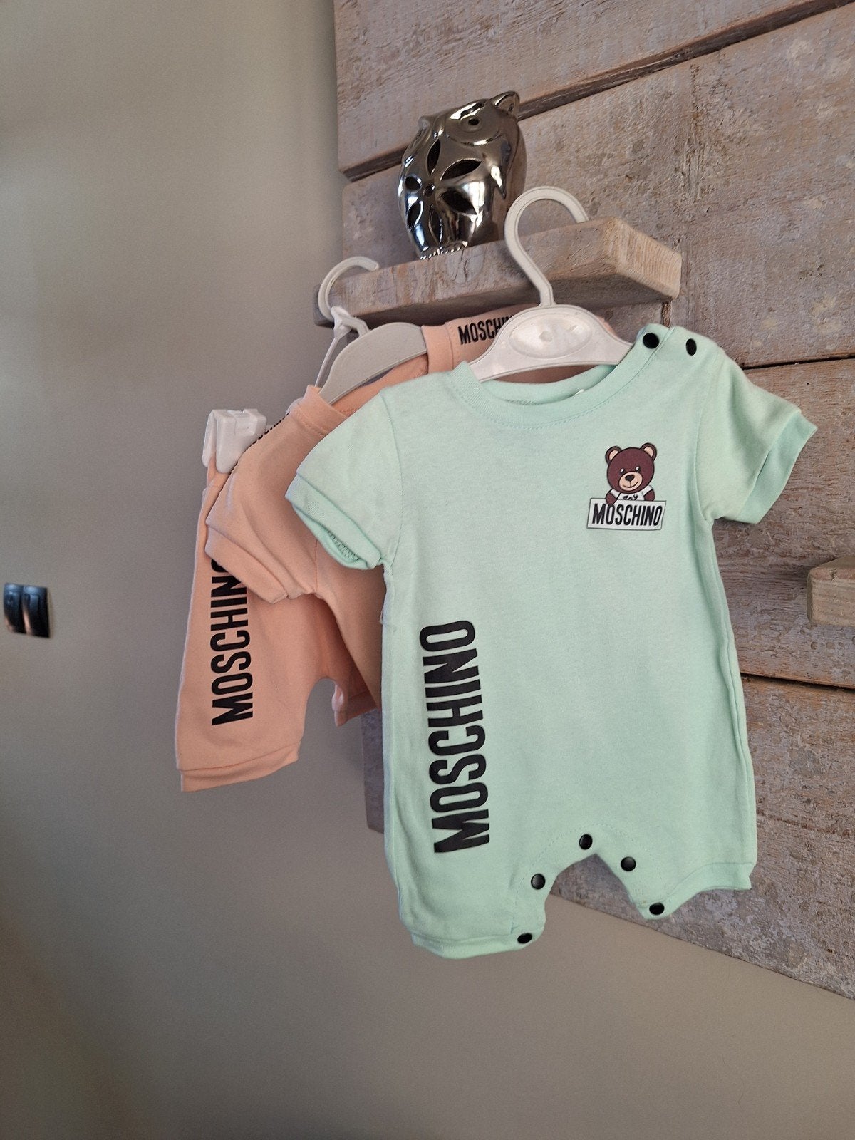 baby kleding kinder mochino jongens & meisjes☀️☀️☀️, Ophalen of Verzenden, Nieuw