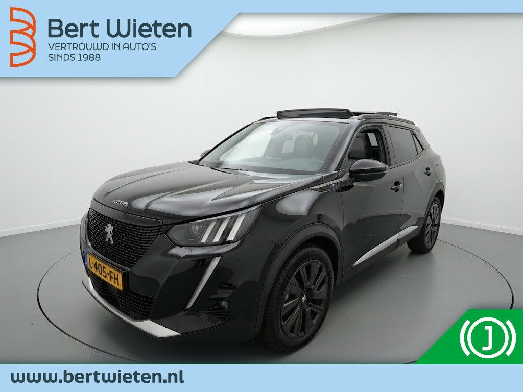 Peugeot e-2008 EV GT Pack 50 kWh | Panoramadak | GT | SOH 91, Auto's, Peugeot, 330 km, Gebruikt, Zwart, Automatische klimaatregeling