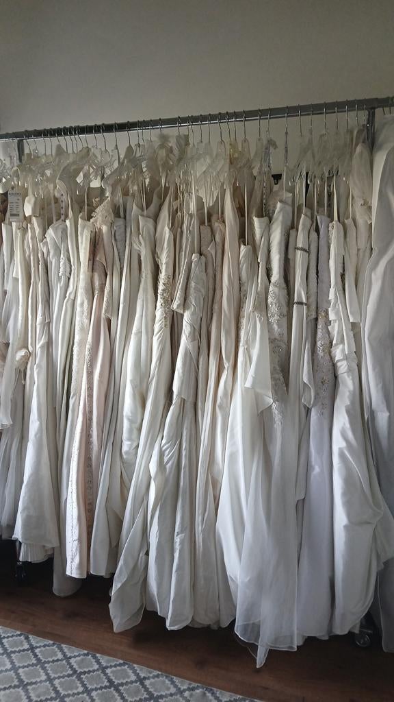 Partij van 10 mooie trouwjurken, zelf uitzoeken!, Kleding | Dames, Trouwkleding en Trouwaccessoires, Ophalen, Zo goed als nieuw