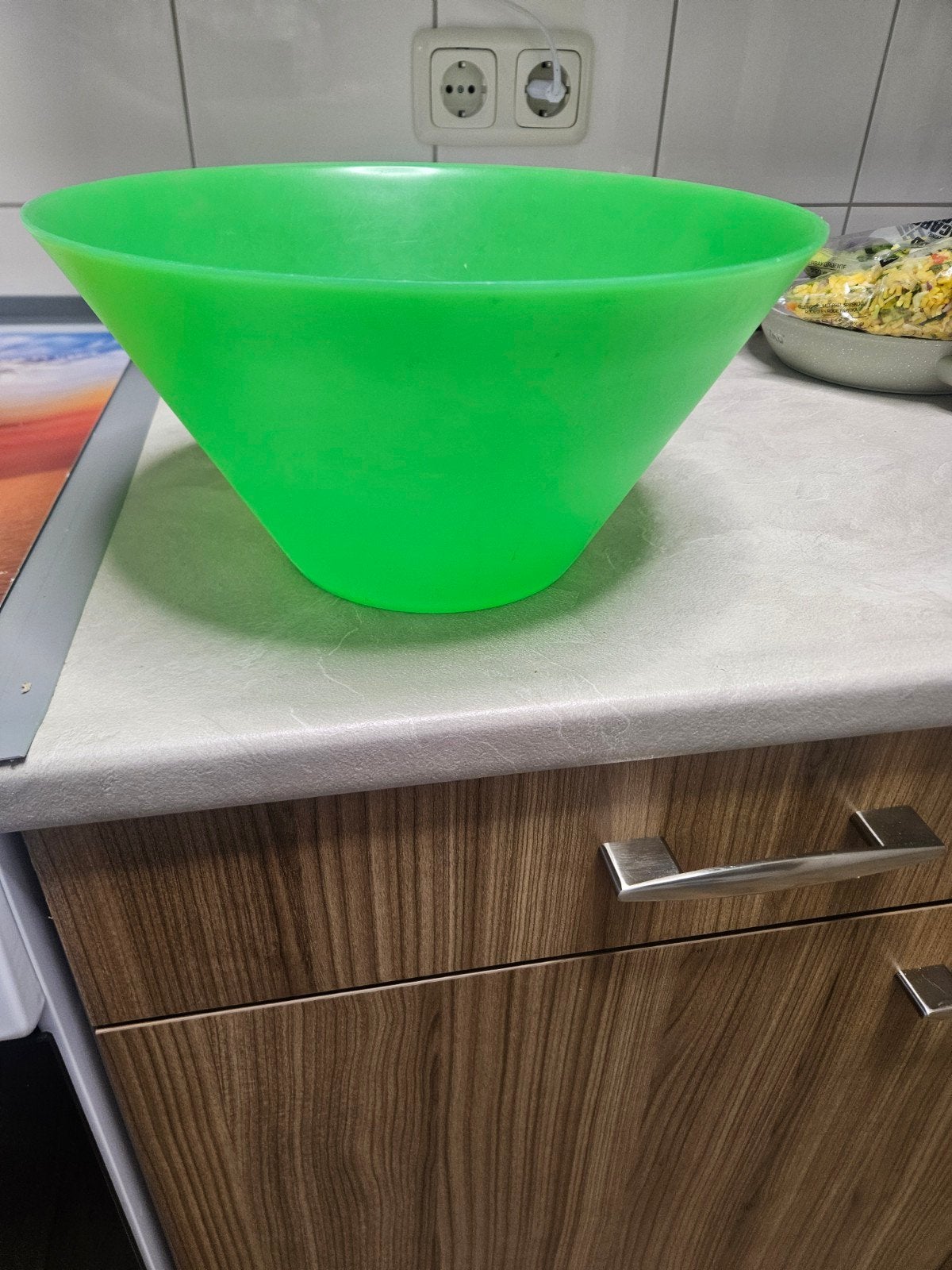 Gratis in Thorn Grote groene kom Ikea, Huis en Inrichting, Ophalen, Kunststof, Zo goed als nieuw, Groen