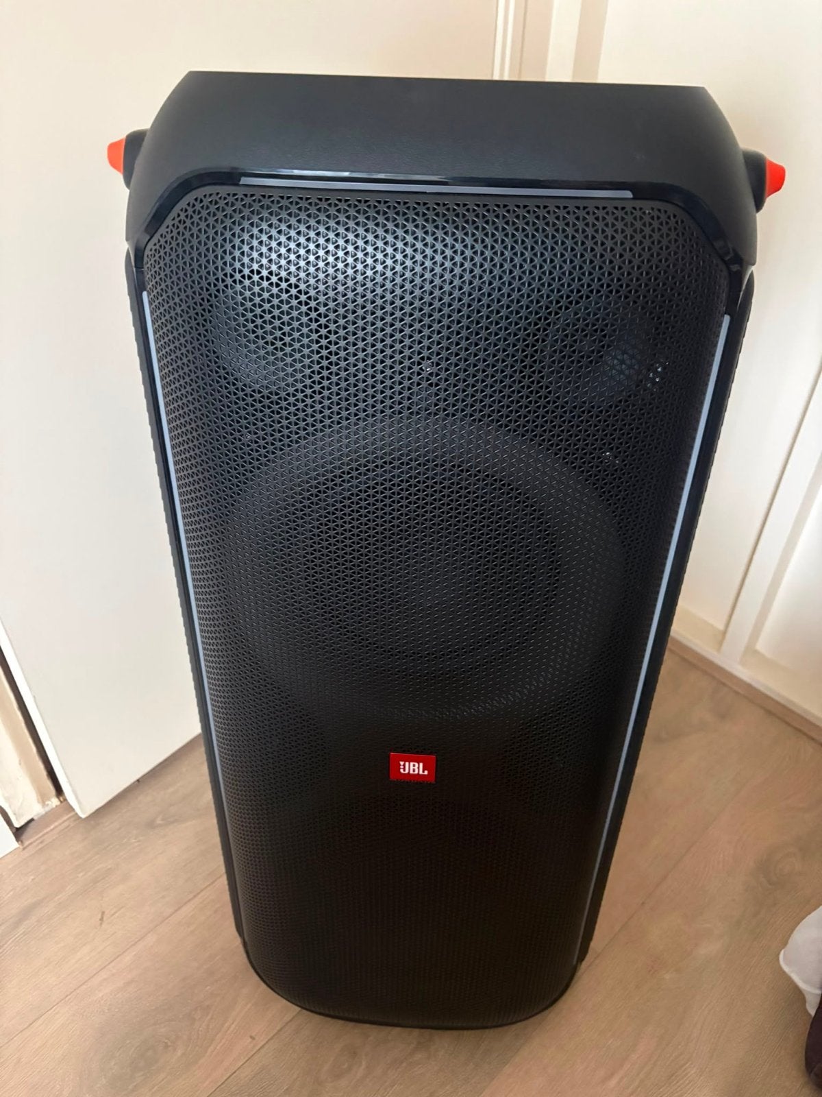JBL Partybox 710 - Krachtige Party Speaker met Lichteffecten, JBL, Party speaker, Zo goed als nieuw, Bluetooth