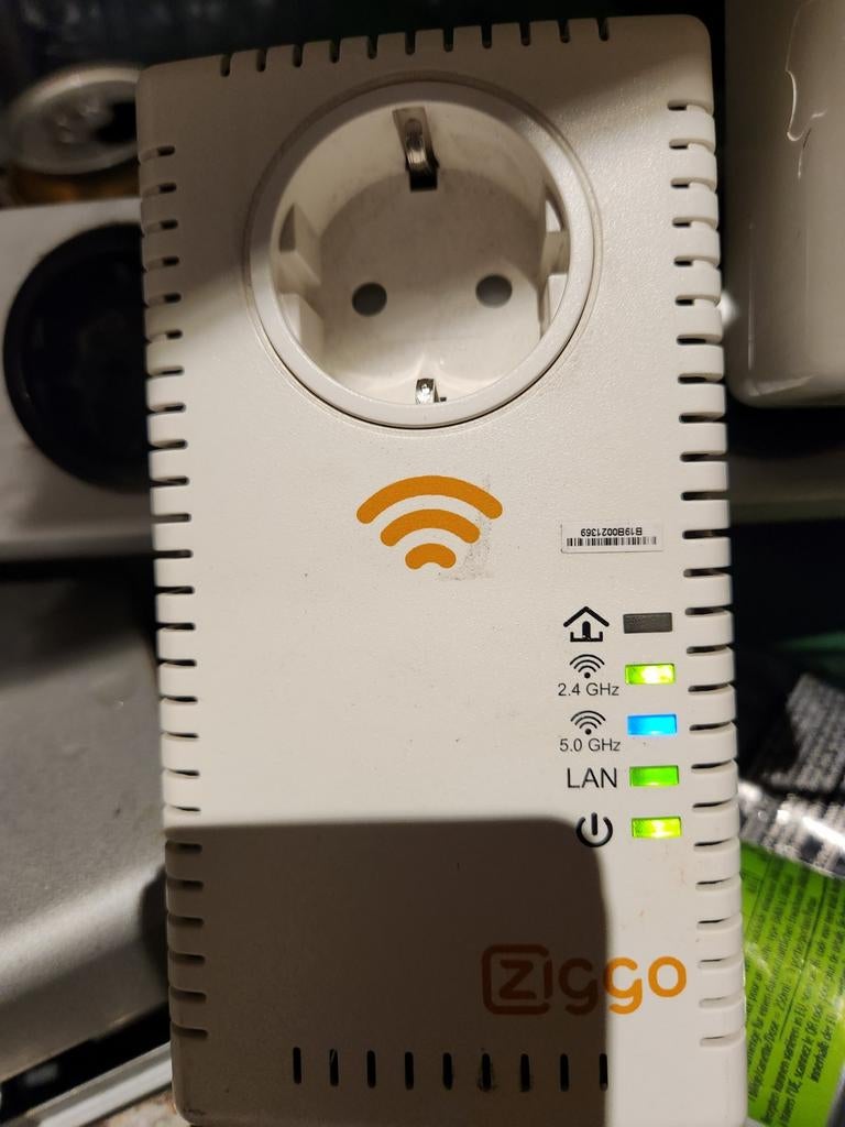 Ziggo WiFi Powerline PG-9072LG-ZG - Internet via stopcontact, Computers en Software, Ophalen of Verzenden, Gebruikt, Ziggo