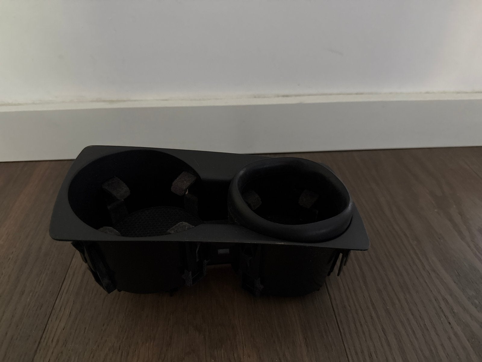 Volvo S40 (2004-) Middenconsole Bekerhouder met Rubberen Inz, Ophalen of Verzenden, Gebruikt, Volvo