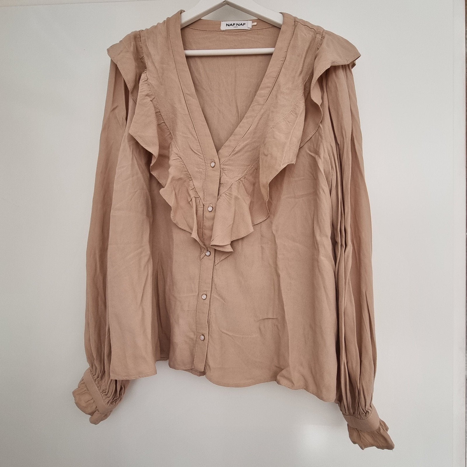 Naf Naf Blouse met ruches maat 42, Beige, Maat 42/44 (L), Ophalen of Verzenden, Zo goed als nieuw