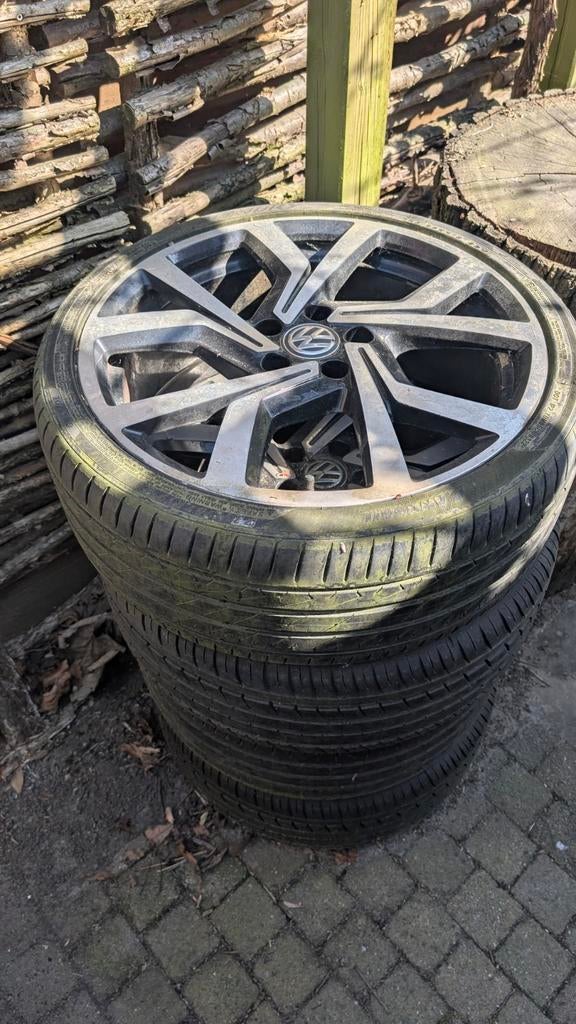 Originele VW Brescia velgen 19 inch - opknapper, Auto-onderdelen, Banden en Velgen, Gebruikt, Banden en Velgen, 225 mm, Ophalen