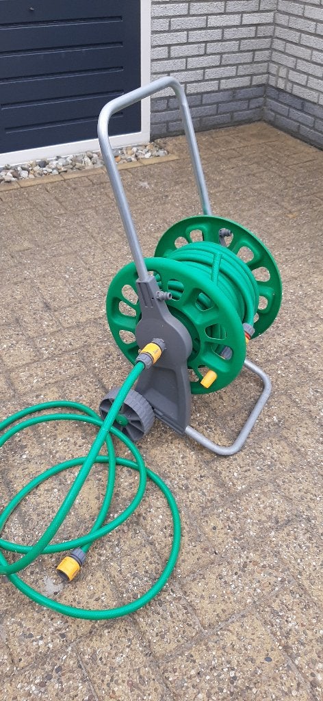 Tuinslanghaspel Hozelock, Tuin en Terras, Tuinslangen, Ophalen of Verzenden, Gebruikt, Tuinslang