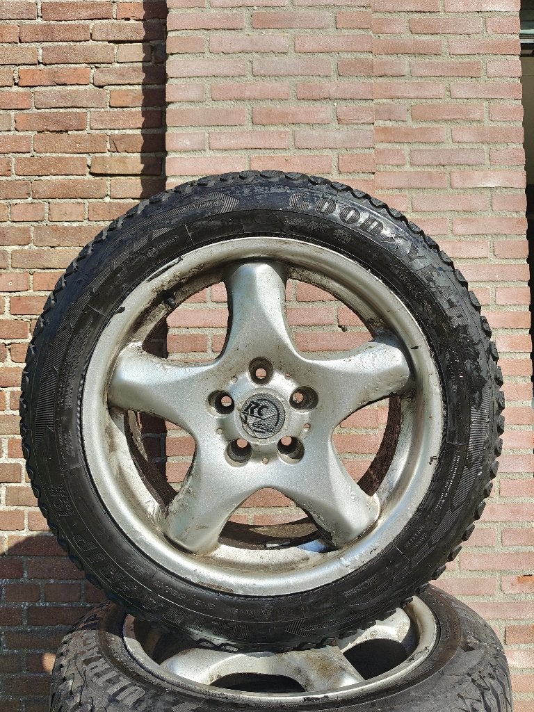 Volvo V70 | Spike-banden | Garbagerun Winter | 5x108 |17Inch, Ophalen, Banden en Velgen, 17 inch, Winterbanden