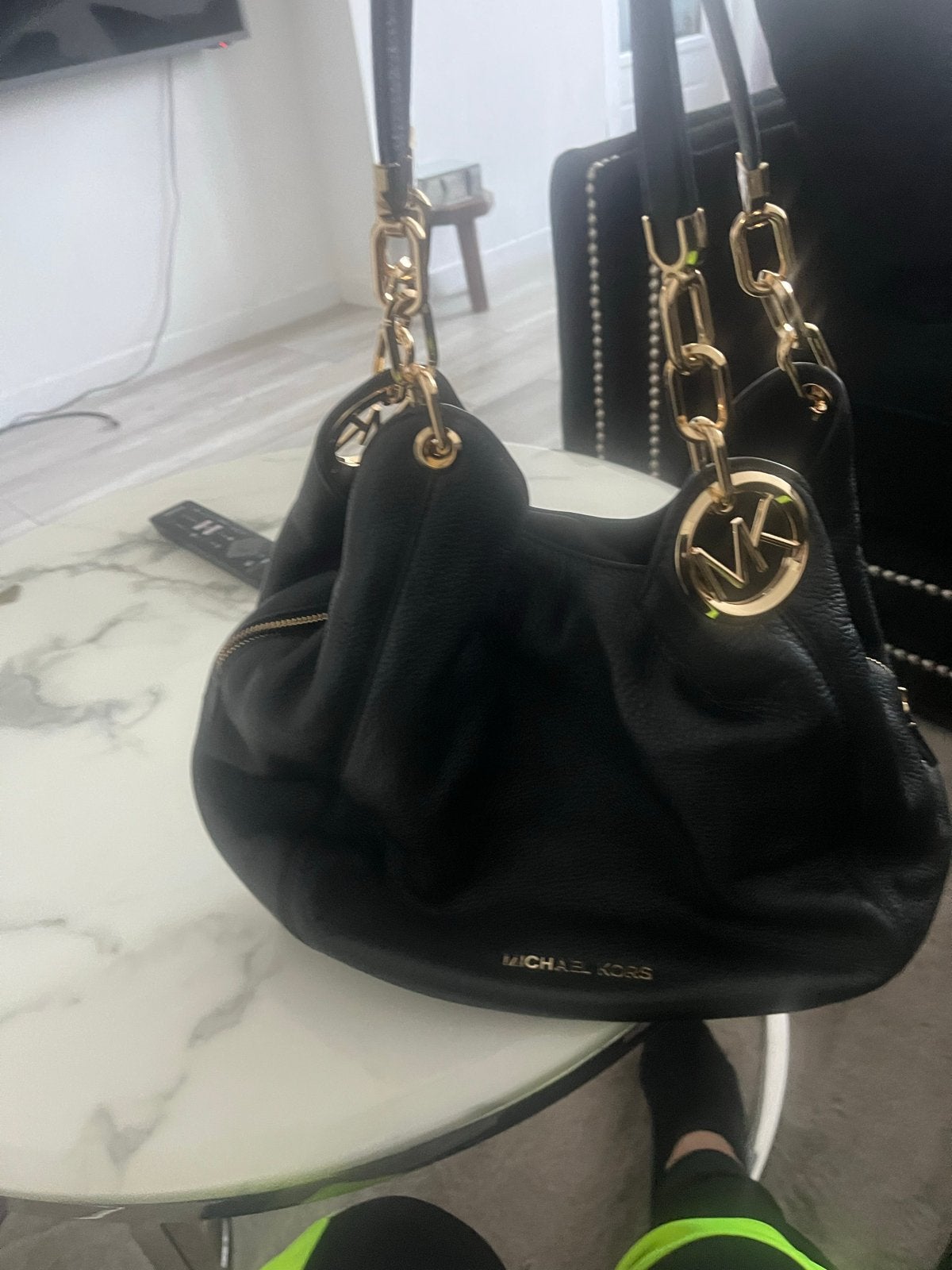 Michael Kors Lillie Schoudertas - Zo goed als nieuw, Ophalen of Verzenden, Zo goed als nieuw, Zwart, Schoudertasje