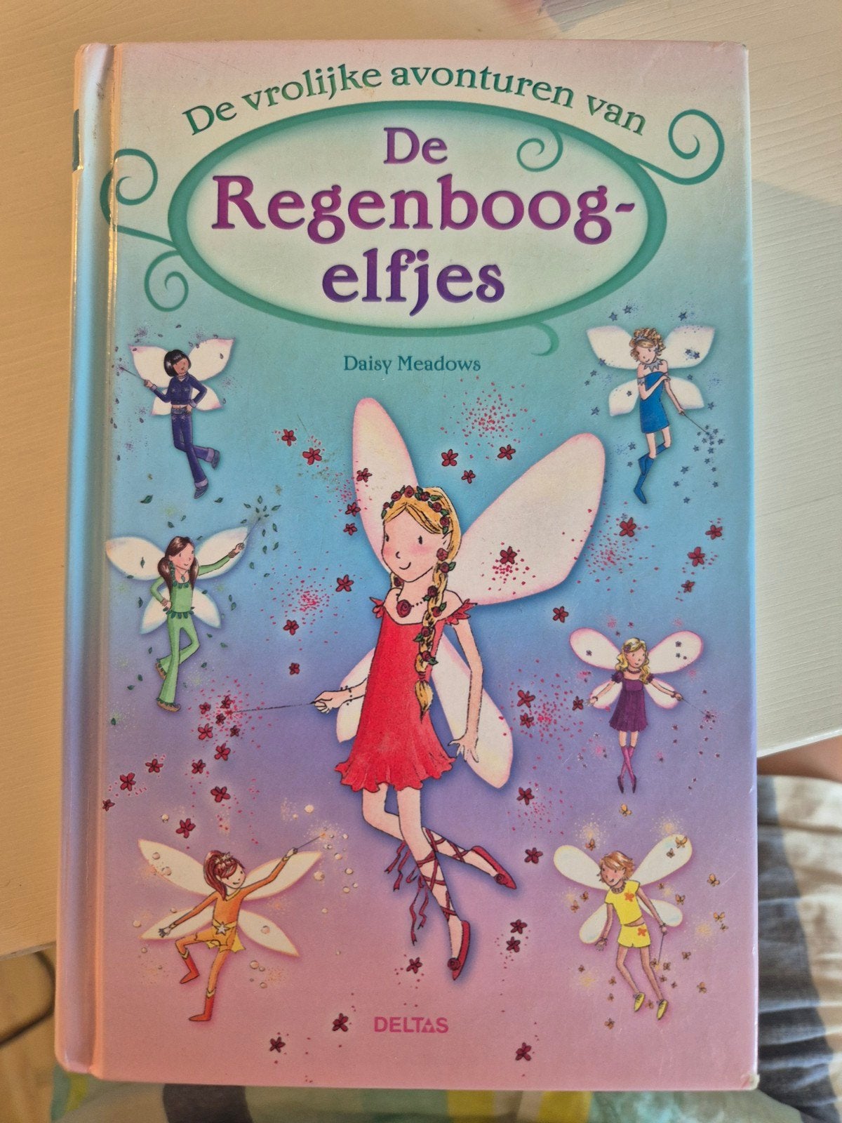Daisy Meadows - De vrolijke avonturen van de regenboogelfjes, Daisy Meadows, Fictie algemeen, Ophalen, Gelezen