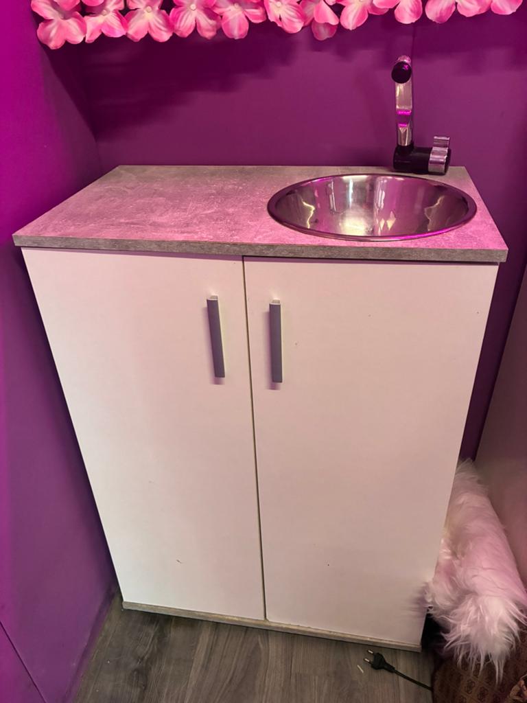 Mobiele camping keuken/wastafel, Doe-het-zelf en Verbouw, Ophalen, Zo goed als nieuw, Wastafel