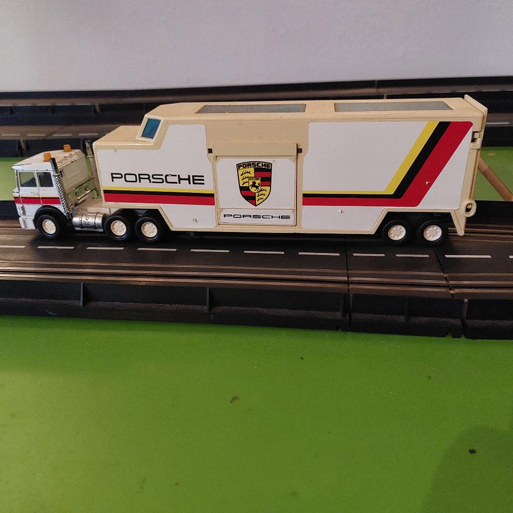 Porsche racetransporter truck, Verzenden, Gebruikt, Bus of Vrachtwagen