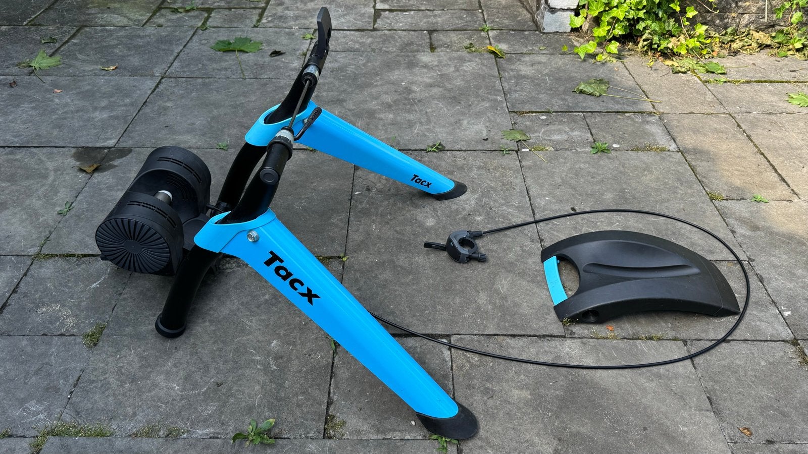 Tacx Boost Fietstrainer met Trainer Tyre en Voorwielsteun, Gebruikt, Overige typen, Kunststof, Ophalen of Verzenden