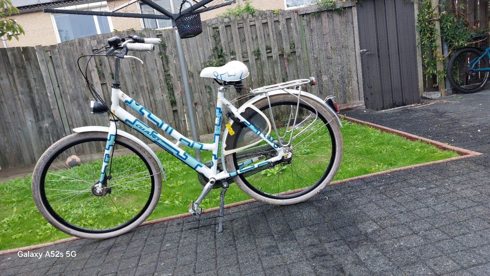 Giant Damesfiets - Wit/Blauw - Goede Staat, Ophalen of Verzenden