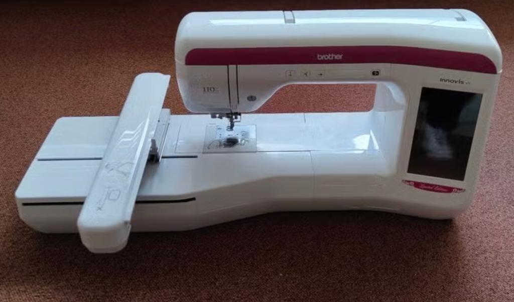 Brother Innov-is V3 Limited Edition Borduurmachine, Hobby en Vrije tijd, Borduren en Borduurmachines, Ophalen of Verzenden, Zo goed als nieuw