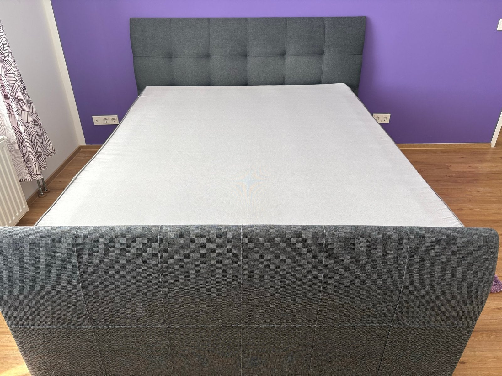 Tweepersoons boxspring bed met matras - Grijs, Ophalen, Tweepersoons, Zo goed als nieuw, 200 cm