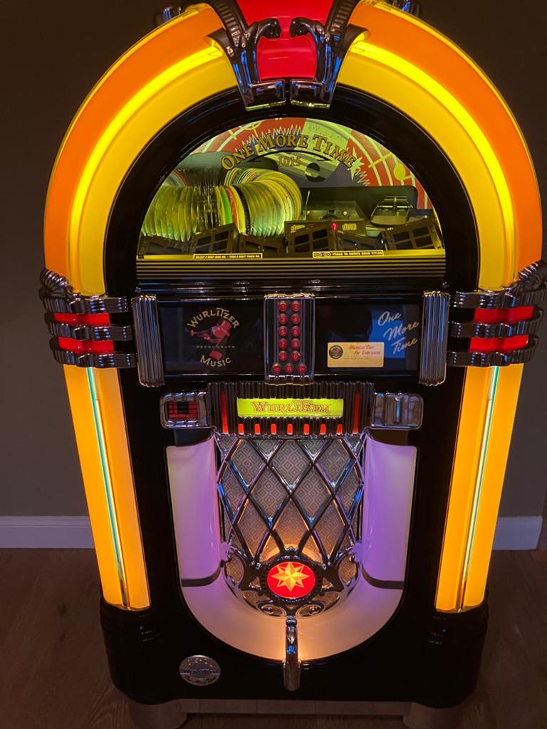 ECHT IETS UNIEK: WURLITZER OMT 100CD BOSE en BLACK ONYX, Verzamelen, Automaten | Jukeboxen, Ophalen, Germany, Zo goed als nieuw