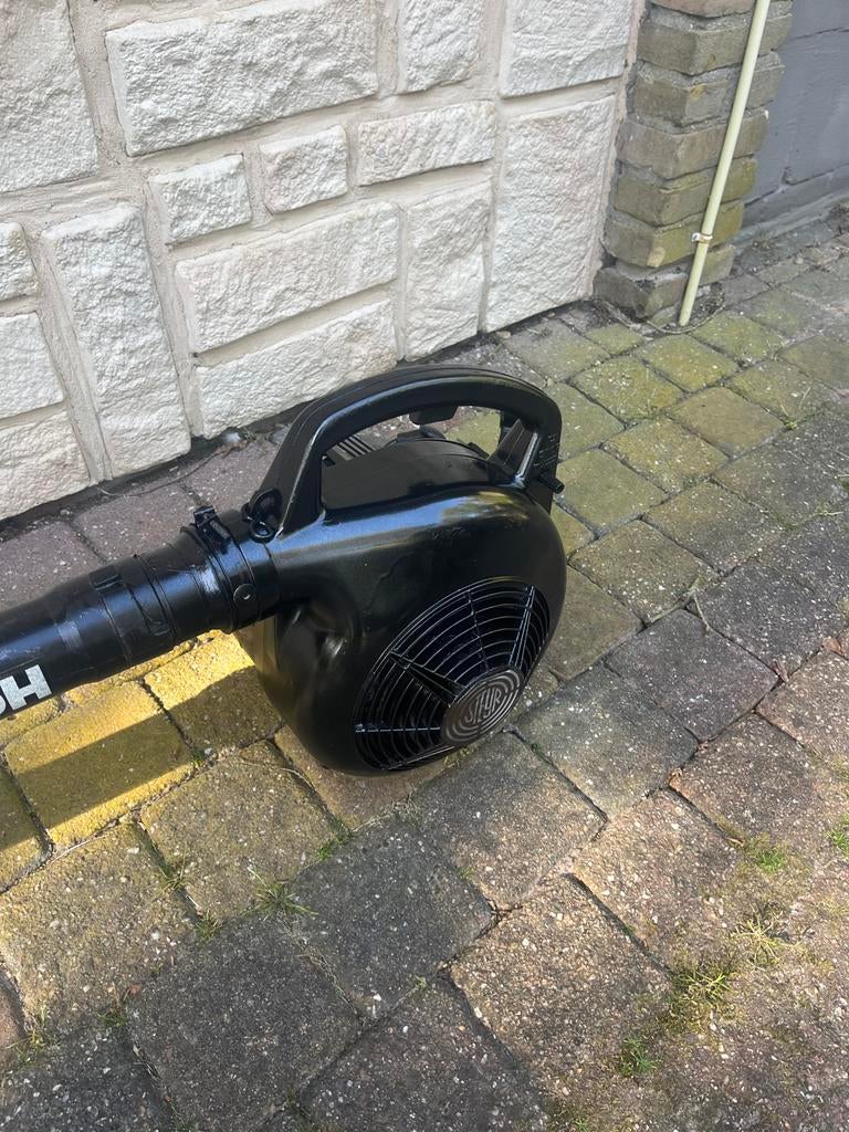 Krachtige bladblazer, Tuin en Terras, Ophalen of Verzenden, Gebruikt, Benzine, Handgedragen