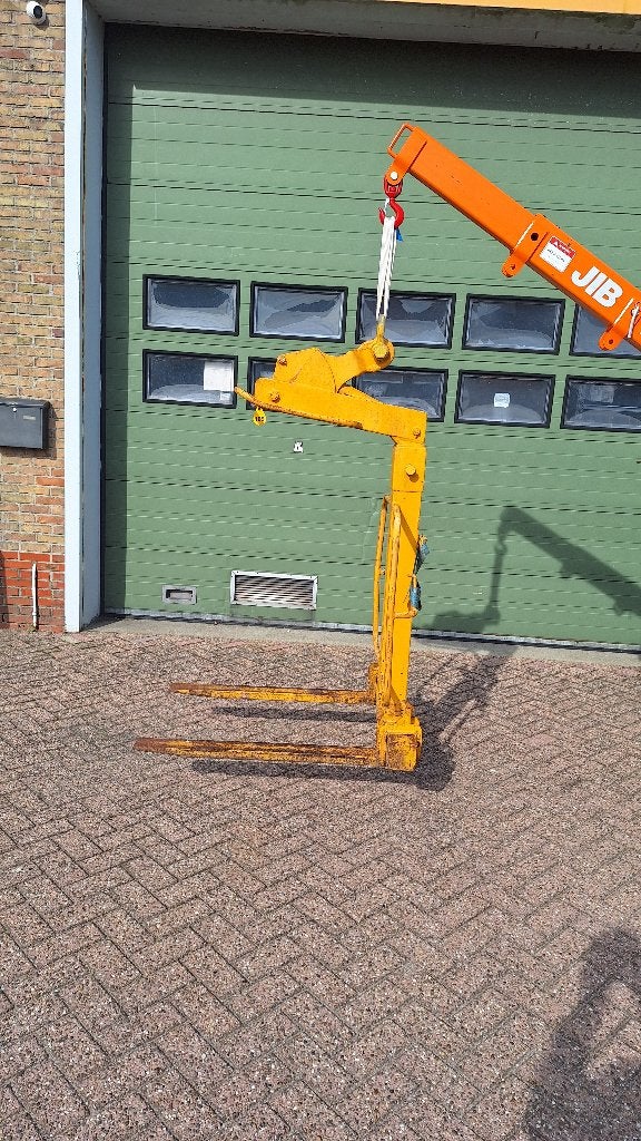 Pallethaak  zelfbalancerend, Ophalen, Gebruikt, Industriepark 2a 9351PA Leek, Handmatig