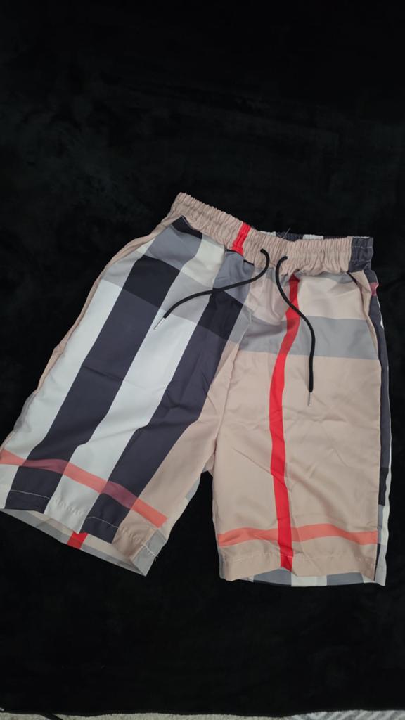 Nieuw Burberry zwembroek maar L en ik heb maat m, Ophalen of Verzenden, Nieuw, Bikini