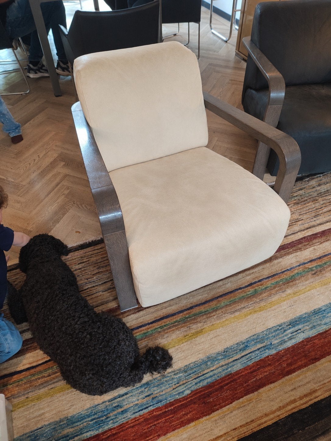 Leolux fauteuil - Crème met houten armleuningen, Ophalen, Hout, Gebruikt, Overige kleuren