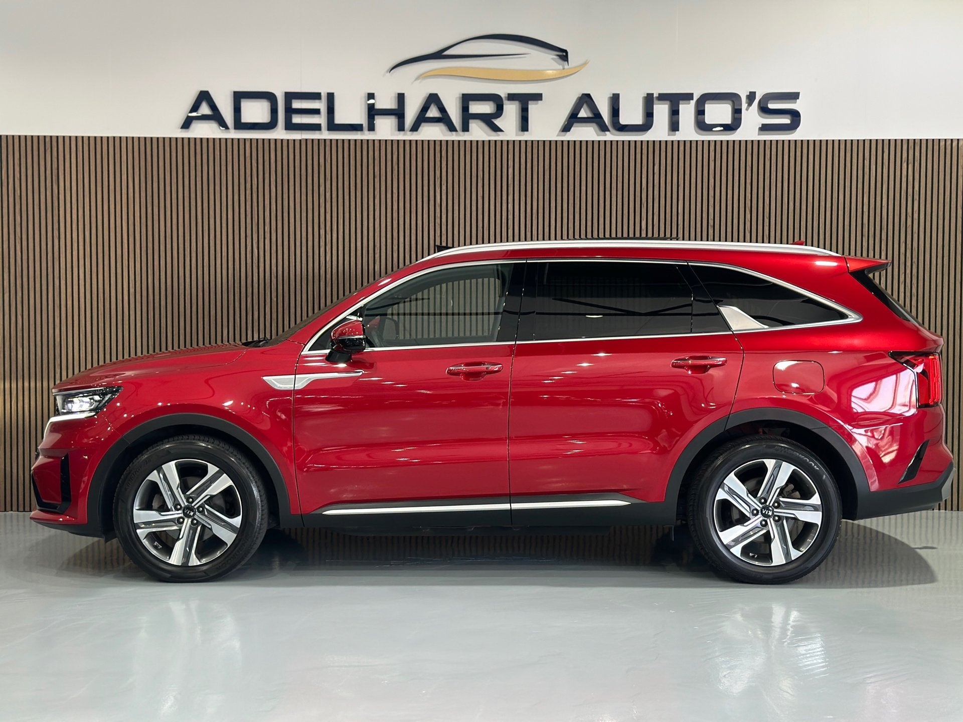 Kia Sorento 1.6 T-GDI Plug-in Hybrid 4WD ExecutiveLine 7 Per, Zwart, 4 cilinders, 7 stoelen, Hybride Elektrisch/Benzine